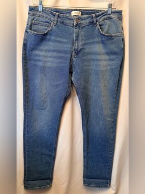 Legend London Men’s Size 38x32 Jeans Slim Fit Light Wash 5 Pocket Cotton Stretch